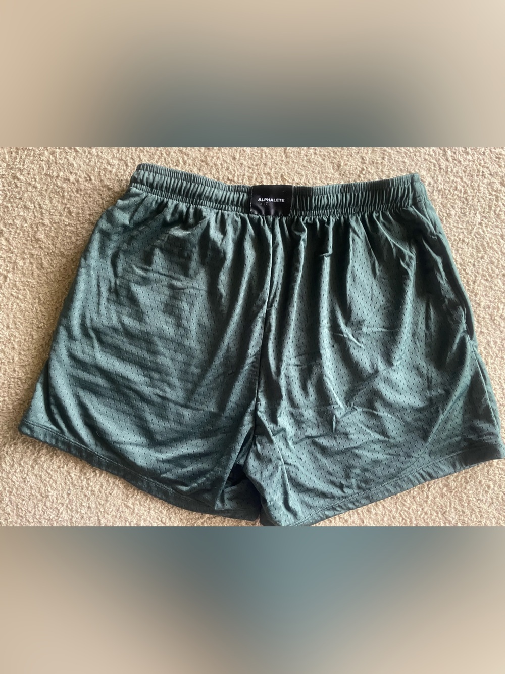 Men’s Alphalate athletic shorts large Forest Green - Picture 4 of 5